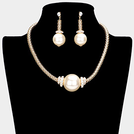 Pearl Accented Necklace