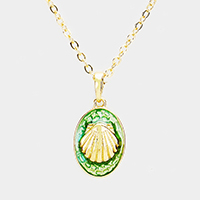 Shell Colored Metal Pendant Necklace