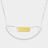 Geometric Metal Pendant Necklace