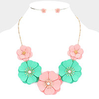 Bloom Flower Link Necklace