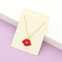 Glittered Lips Pendant Necklace 