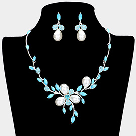 Teardrop Pearl Accented Leaf Cluster Necklace