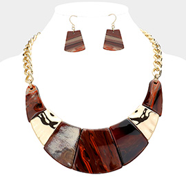 Marble Print Resin Curved Bib Necklace