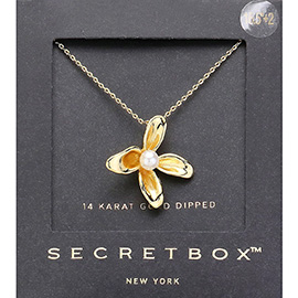 SECRET BOX_Pearl Pointed 14K Gold Dipped Flower Pendant Necklace