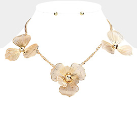 Metal Flower Station Necklace