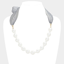 Ribbon Pearl Necklace