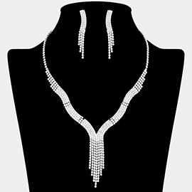 Rhinestone Paved Fringe Wavy Necklace