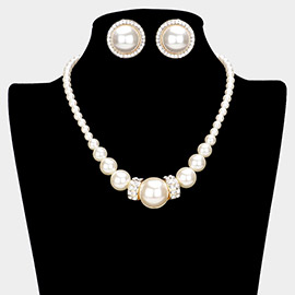 Round Pearl Necklace