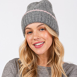 Two Tone Line Detailed Beanie Hat