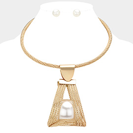 Oversized Pearl Pointed Metal Abstract Triangle Pendant Statement Necklace