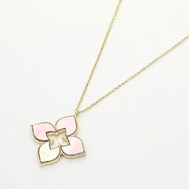 Clover Pendant Necklace