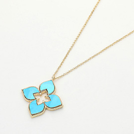 Clover Pendant Necklace