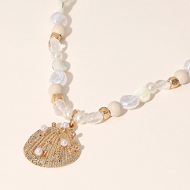 Sea Shell Pendant Pearl Necklace