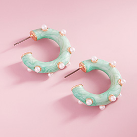 Pearl Embellished Marbled Enamel Hoop Earrings