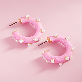 Pearl Embellished Marbled Enamel Hoop Earrings