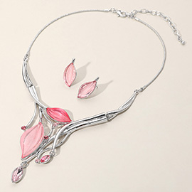 Crystal detail Enamel leaf necklace