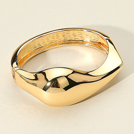 Sculpted Wave Metal Hinged Bangle Bracelet