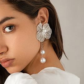 Metal Cut Out Flower Pearl Drop Earrings