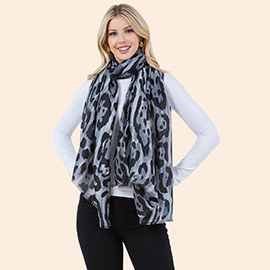 Lightweight Leopard Print Scarf