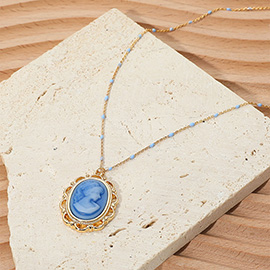 Vintage Cameo Pendant Necklace