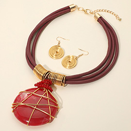 Bold Marbled Resin Round Pendant Accent Faux Leather Triple Layered Statement Necklace