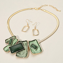 Geometric Enamel Rectangular Plate Beaded Necklace