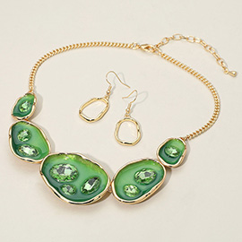 Abstract Gemstone Embellished Enamel Oval Plate Link Statement Necklace