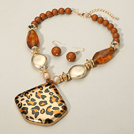 Chunky Leopard Print Pendant Plate Statement Necklace