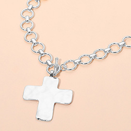 Hammered Metal Cross Pendant Chunky Chain Toggle Necklace