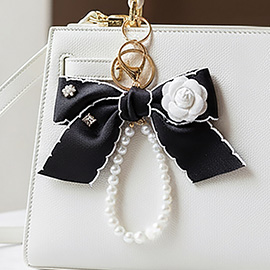 Flower Rhinestone Accent Pearl Loop Bow Keychain Bag Charm