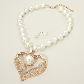 Bold Pearl Accent Heart Pendant Chunky Pearl Necklace